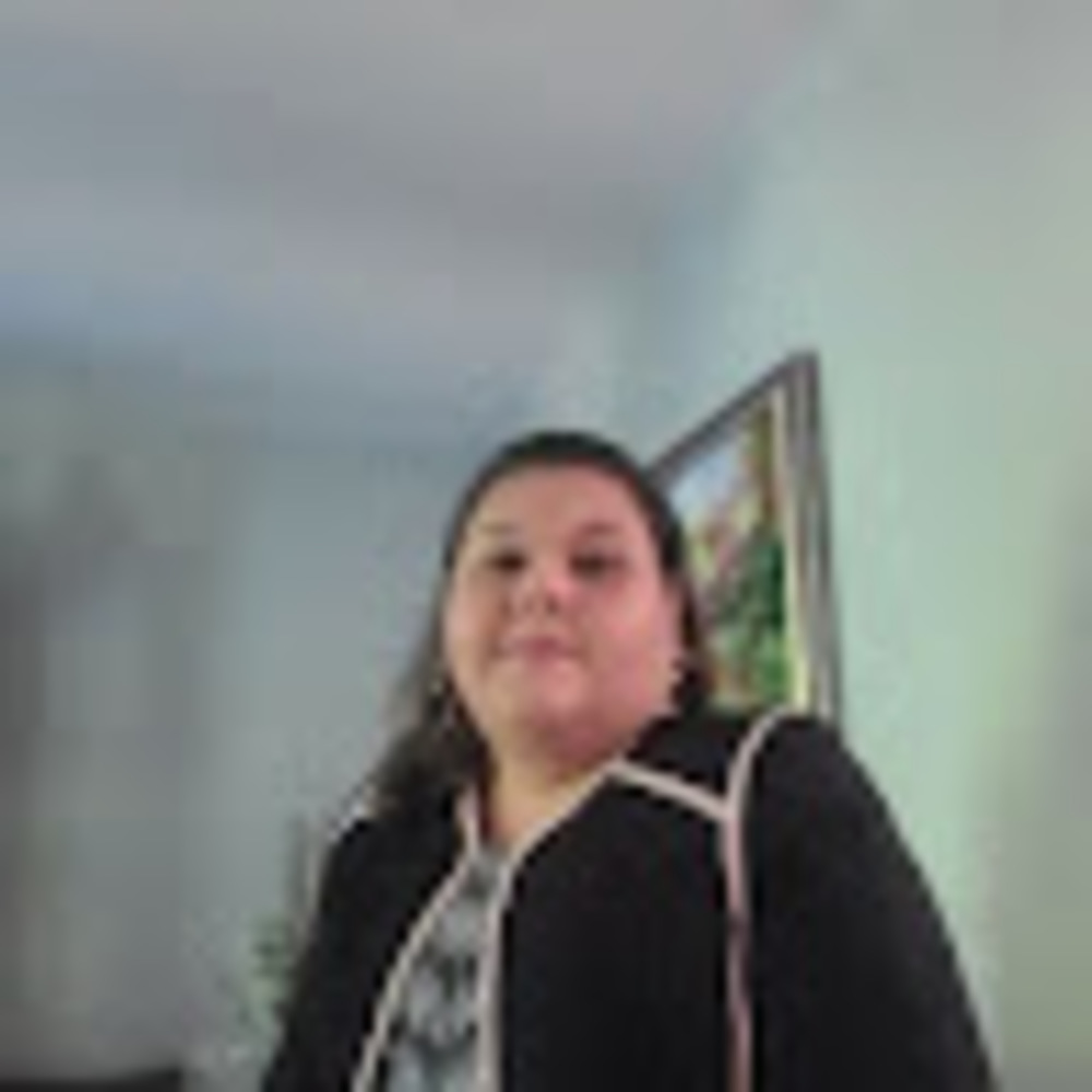 Meet your Posher, Ana celia